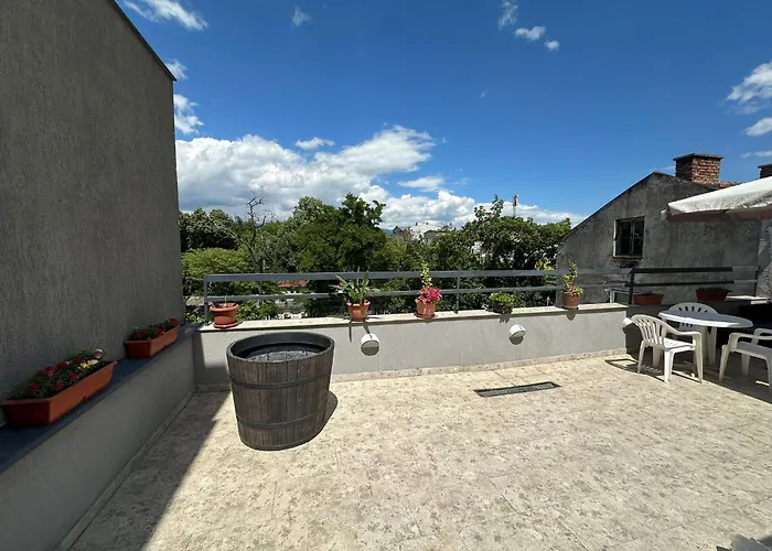 In Bohemian Sector, Apartment Skopje